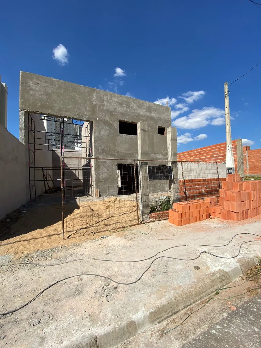 Alugar Comercial / Sal&atilde;o Comercial em Santa B&aacute;rbara D`Oeste R$ 4.500,00 - Foto 1
